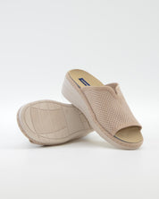 ZAPATILLAS DE CASA MUJER ABIERTA CON CUÑA COLOR BEIGE ANCHO ESPECIAL CON ABERTURA EN EL EMPEINE  PLANTILLA EXTRAIBLE