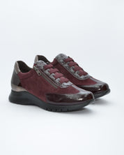 DEPORTIVO MUJER ANCHO ESPECIAL SERRAJE CHAROL BURDEOS PLANTILLA EXTRAIBLE 255702-289