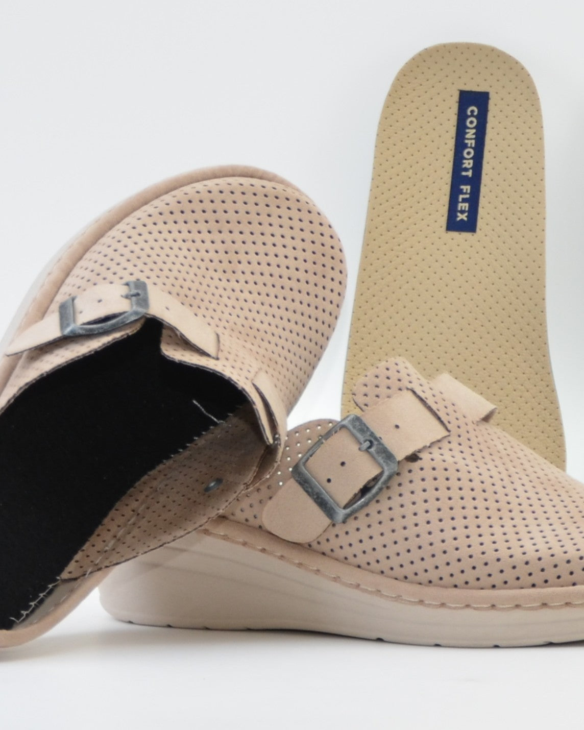 ZAPATILLA MUJER CUÑA BEIGE CON PLANTILLA EXTRAIBLE CERRADA DE LA PUNTERA CON HEBILLA  J.ORTEGA 4031 A