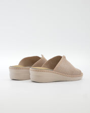 ZAPATILLAS DE CASA MUJER ABIERTA CON CUÑA COLOR BEIGE ANCHO ESPECIAL CON ABERTURA EN EL EMPEINE  PLANTILLA EXTRAIBLE