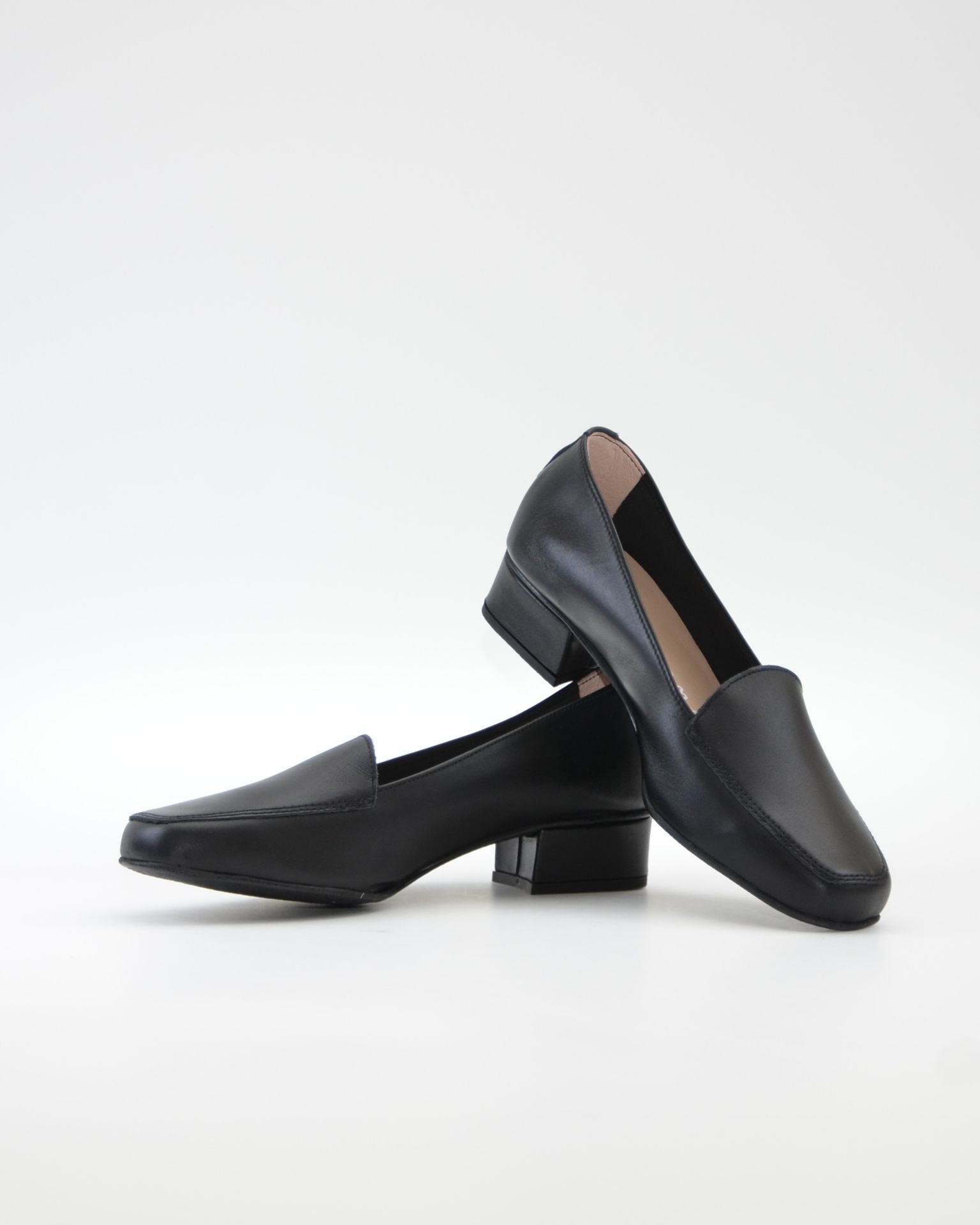 ZAPATO MOCASIN MUJER TACON BAJO COLOR NEGRO D CHICAS 0181
