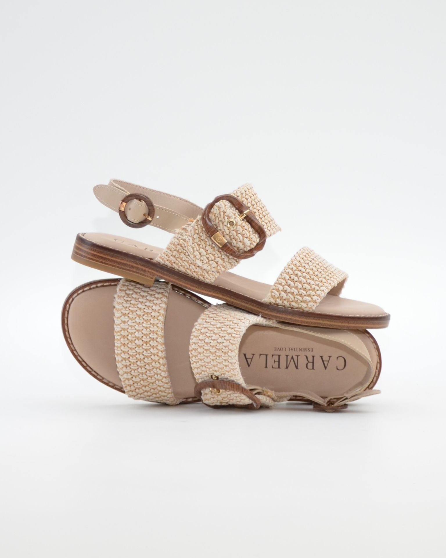 SANDALIA MUJER PLANA BEIGE CON DETALLES EN CUERDA TRENZADA CARMELA 163159