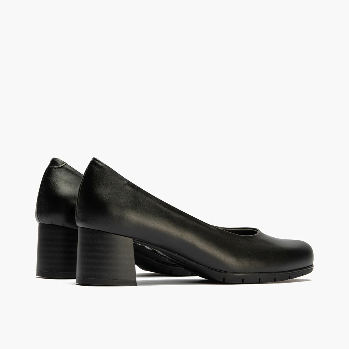 ZAPATO SALON NEGRO TACON BAJO 101