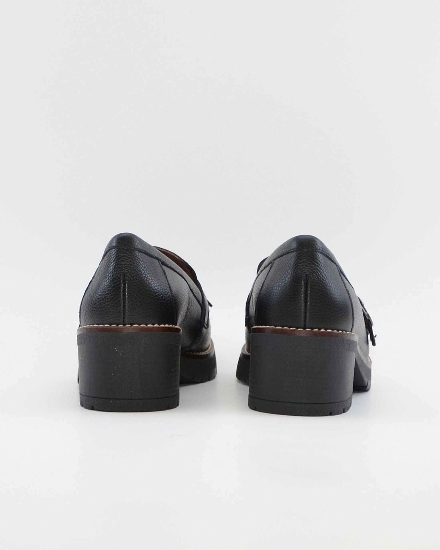 ZAPATO MOCASIN MUJER NEGRO PLANTILLA EXTRAIBLE PITILLOS 20522