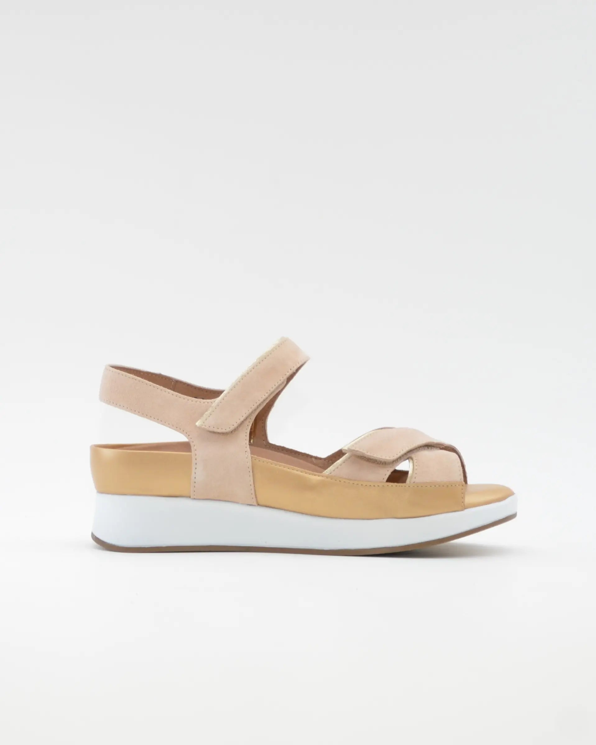 SANDALIA CRUZADA PLANTILLA EXTRAIBLE MUJER TRES VELCROS ANCHO ESPECIAL COLOR NUDE PIE SANTO 260381