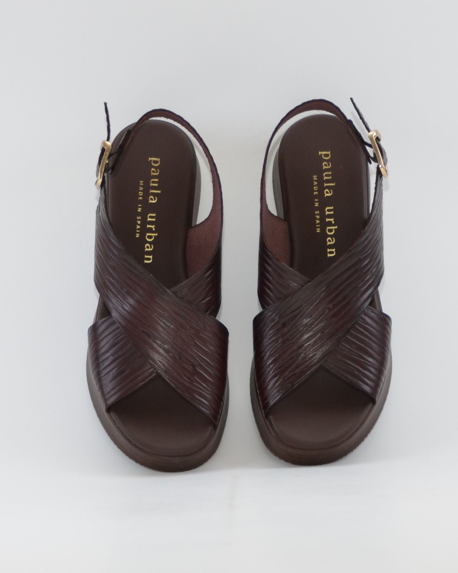 SANDALIA MUJER CRUZADA COLOR MARRON PLANTA ACOLCHADA PAULA URBAN 33-2070 TESTA