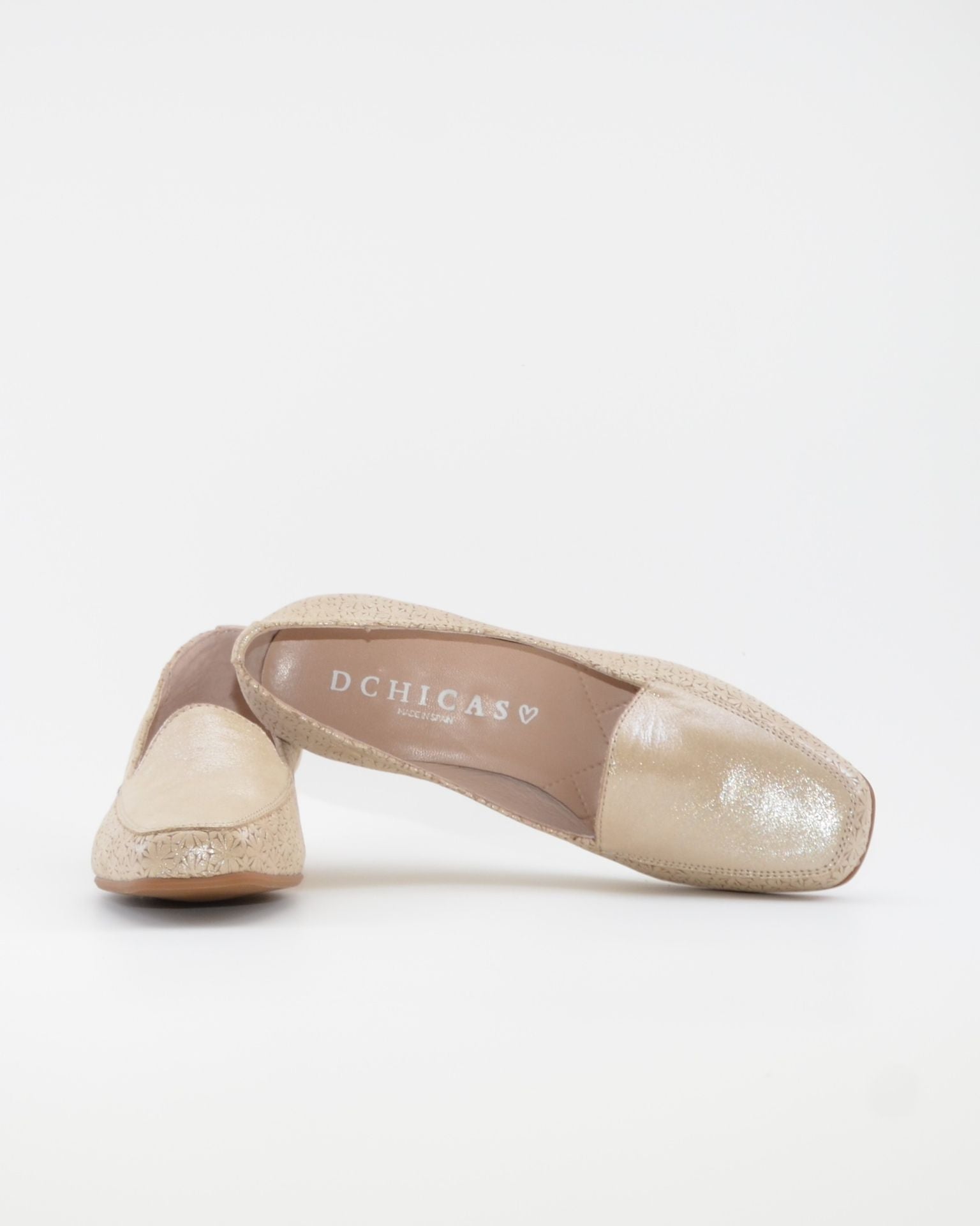 ZAPATO MOCASIN MUJER TACON BAJO COLOR BEIGE METALIZADO D CHICAS 1021 FLORES