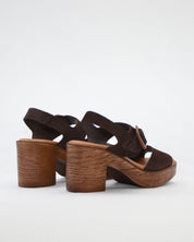 SANDALIA MUJER PLATAFORMA COLOR MARRON CHOCOLATE CON HEBILLA KAOLA 930