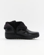 BOTINES DE MUJER CON CUÑA BAJA COLOR NEGRO GIORDA 27681