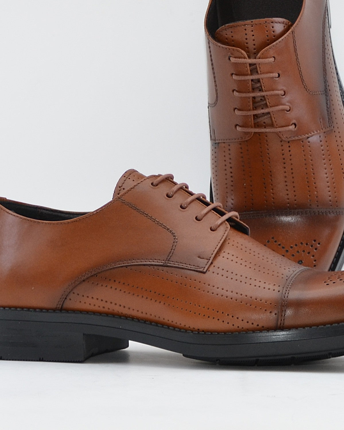 ZAPATO CORDON HOMBRE BLUCHER PICADO CUERO KEEP HONEST 01183 VICTORIA COÑAK