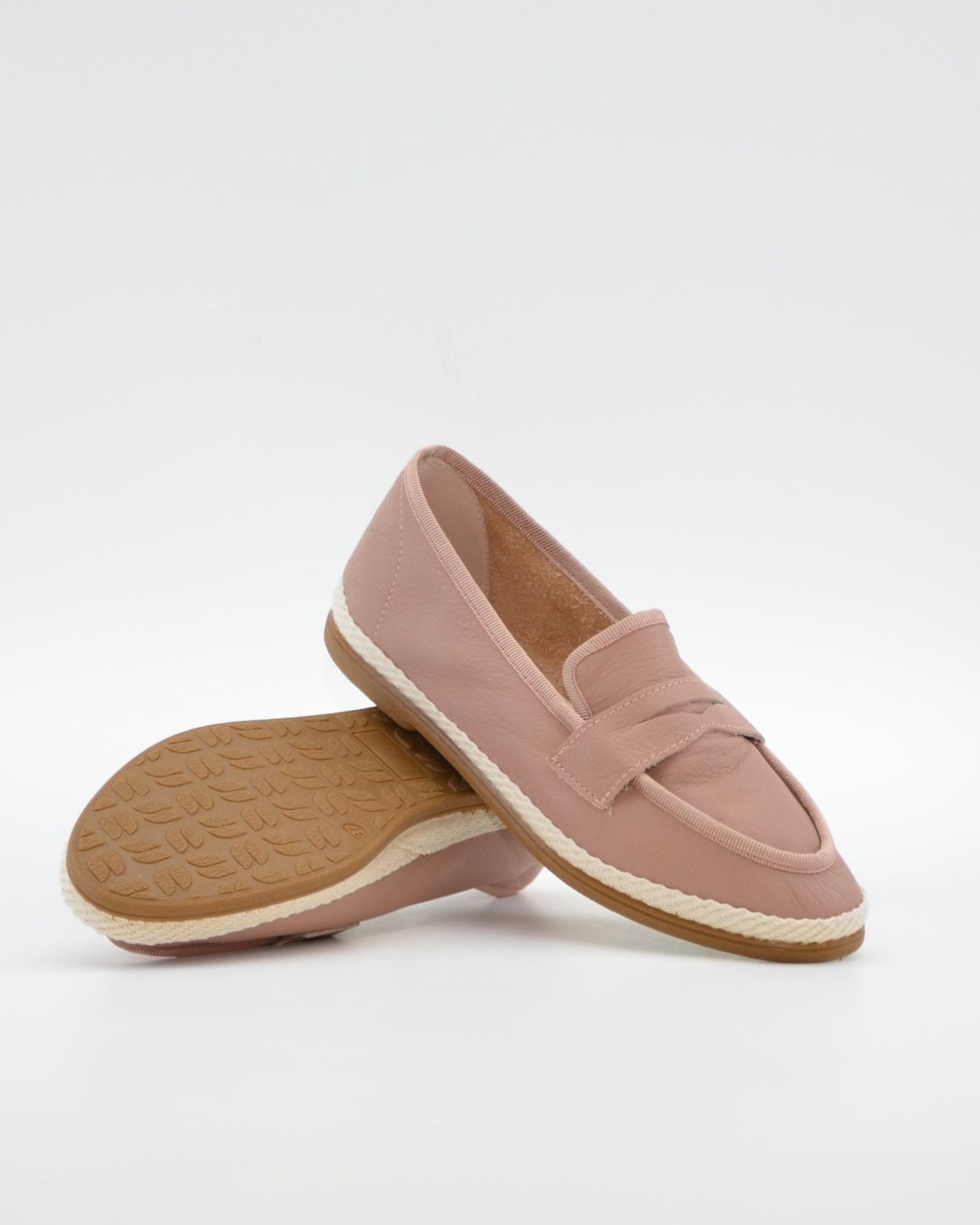 MOCASINES EN PIEL COLOR MAQUILLAJE MACARENA RANIA 85