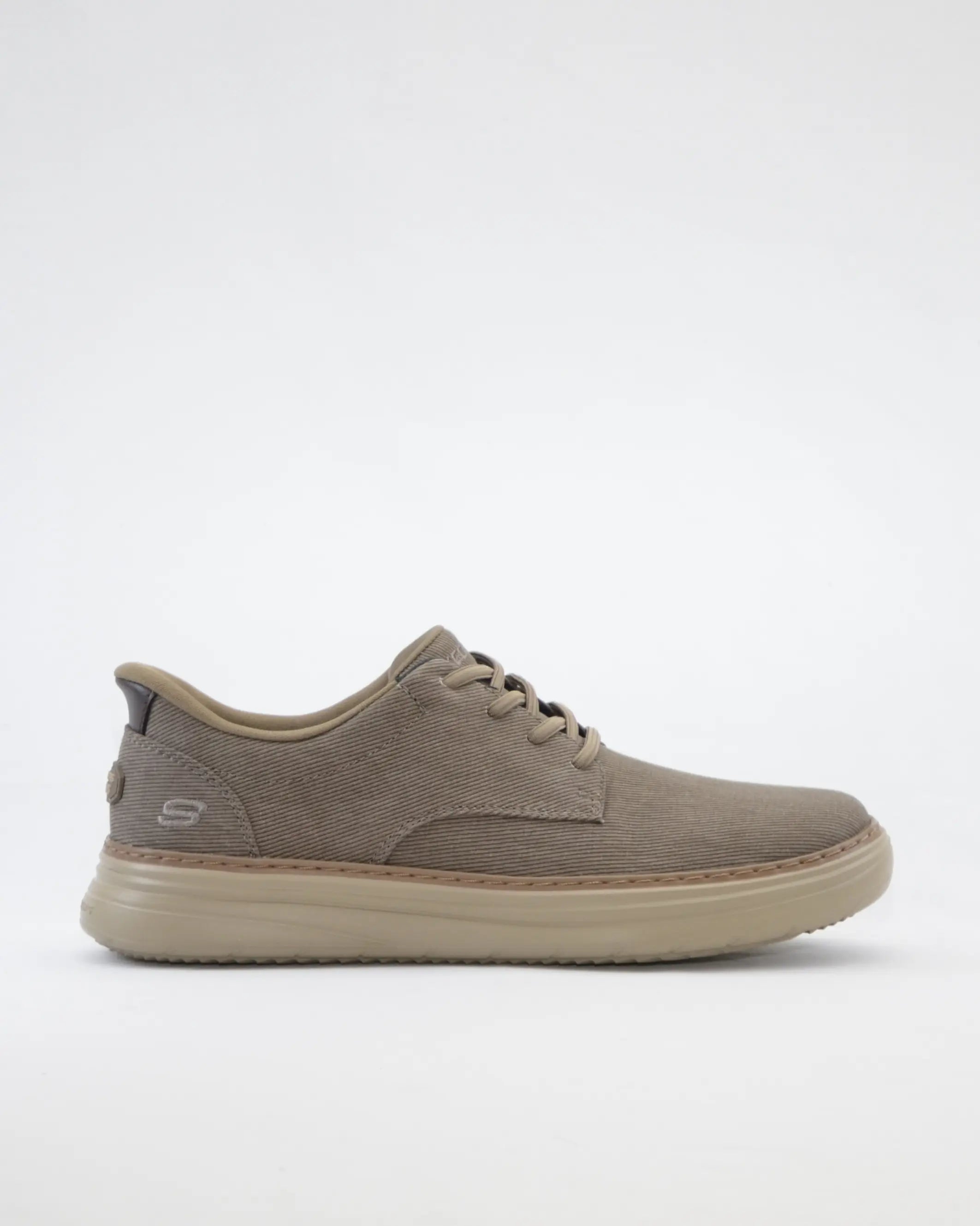 ZAPATILLA DE LONA SIN CORDONES TAUPE SKECHERS 205701 DKTP SLIP-INS