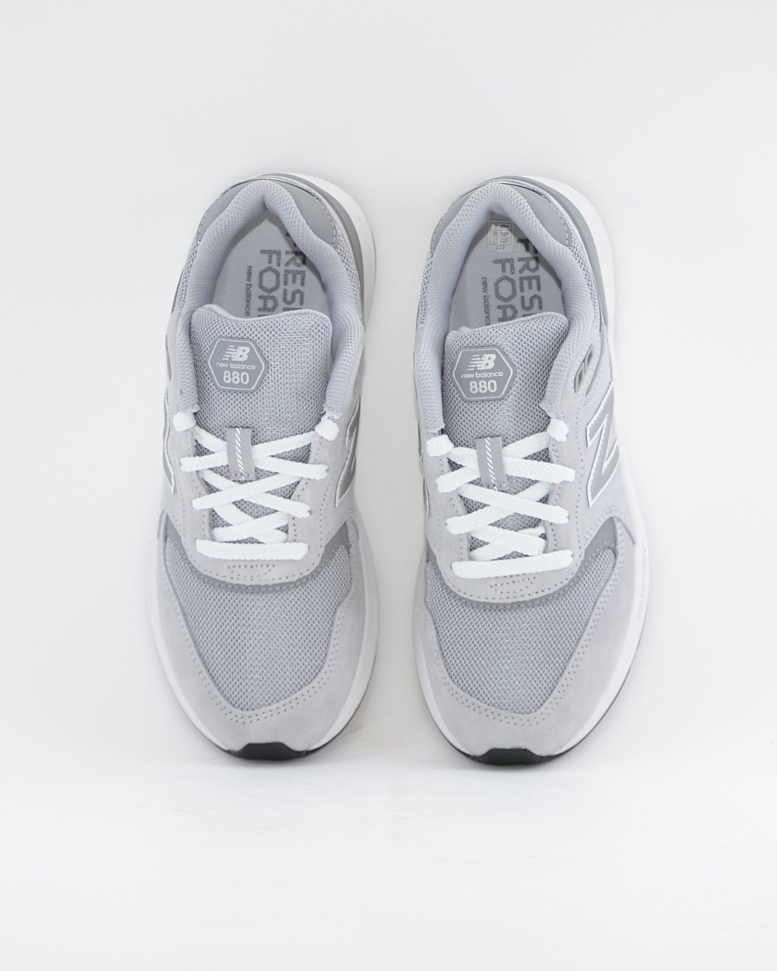 SNEAKERS NEW BALANCE M880 6HE ZAPATILLA DEPORTIVA HOMBRE COLOR GRIS FRESH FOAM