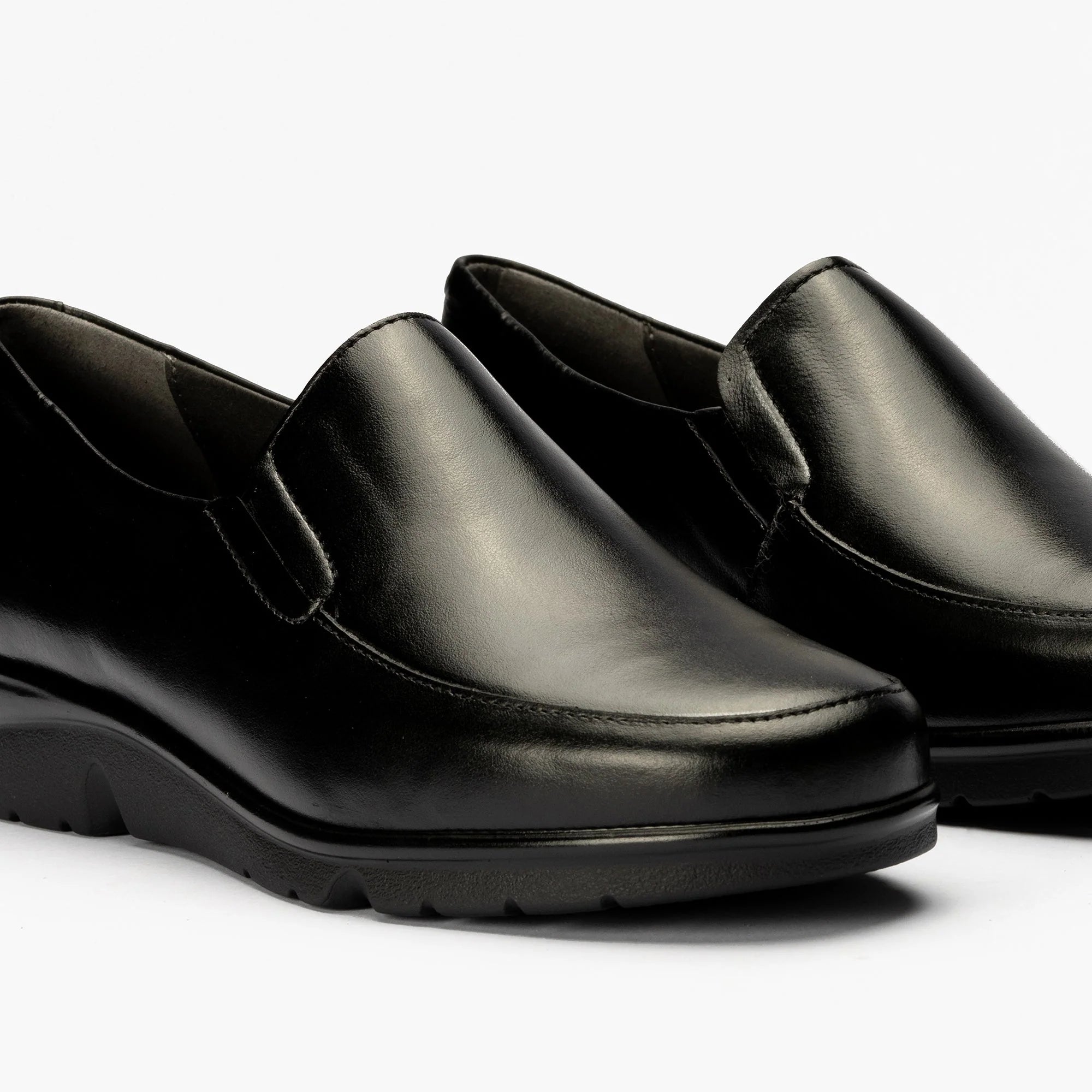 ZAPATO MOCASIN NEGRO 105