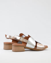 SANDALIA TACON BAJO PLATA MULTI KAOLA 2684 PLANTA DE GEL