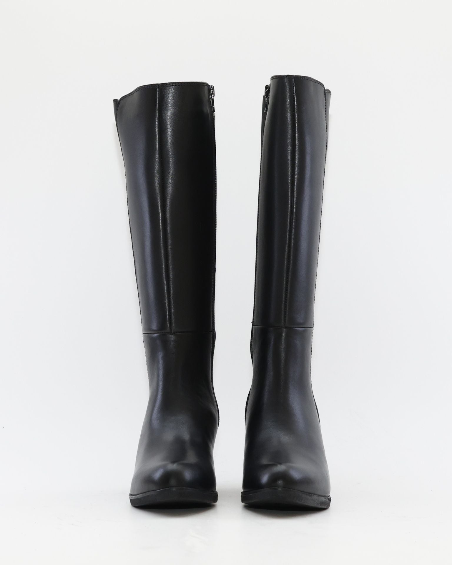 BOTA ALTA MUJER TACON MEDIO COLOR NEGRO CREMALLERA Y ELASTICO TREINTAS L-1504