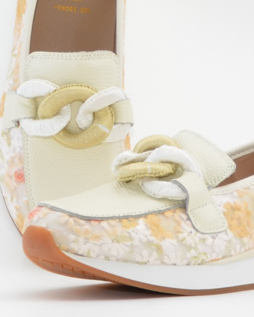 MOCASIN DEPORTIVO MUJER COLOR BEIGE BORDADO FLORES THE HAPPY MONK VANITY 011