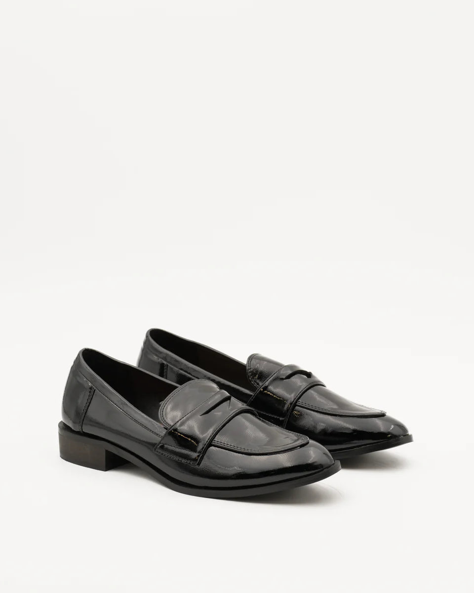 ZAPATO MOCASIN CHAROL NEGRO CF3360