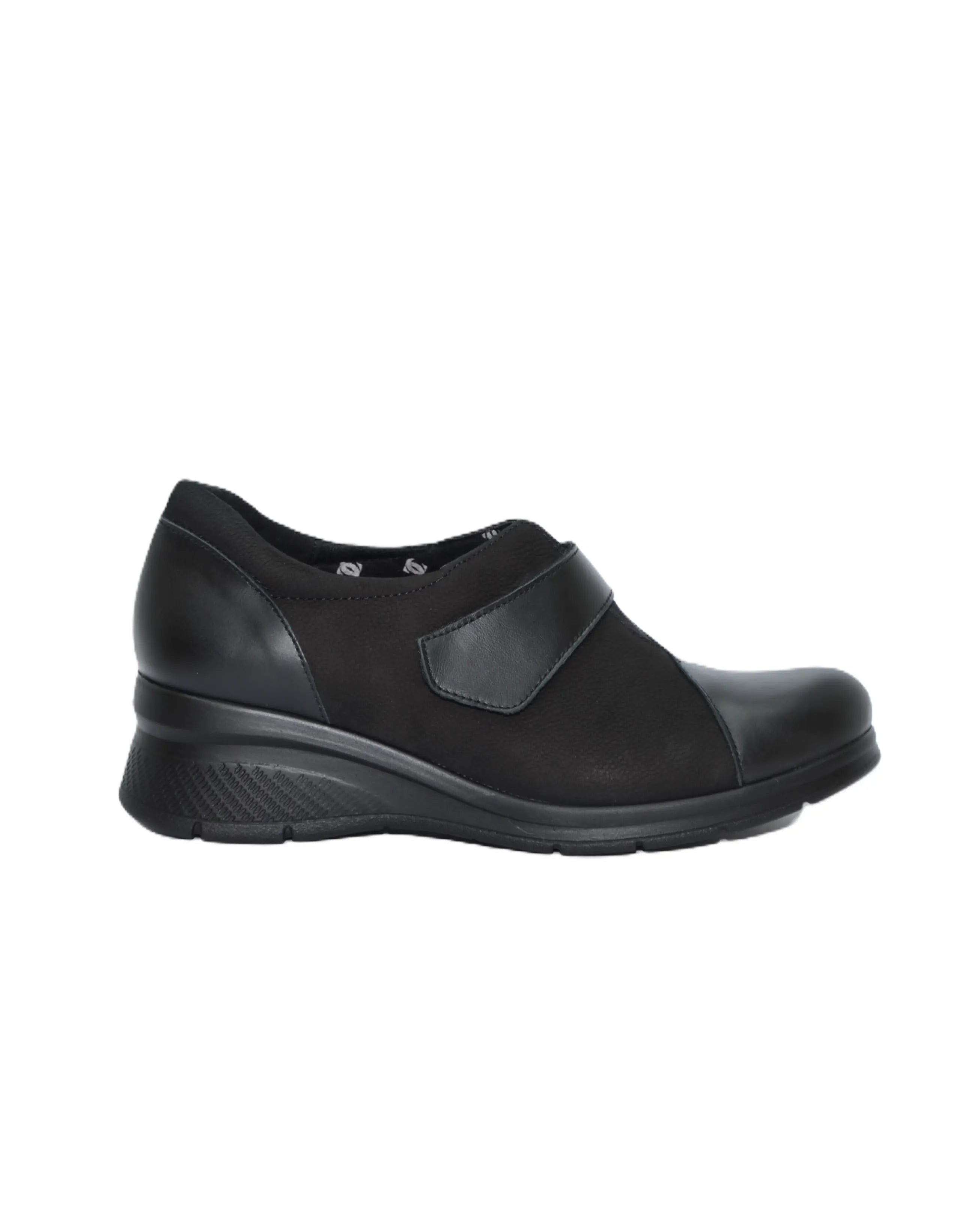 ZAPATO MUJER CUÑA NEGRO VELCRO ANCHO ESPECIAL  8104 CONFORT CLASS
