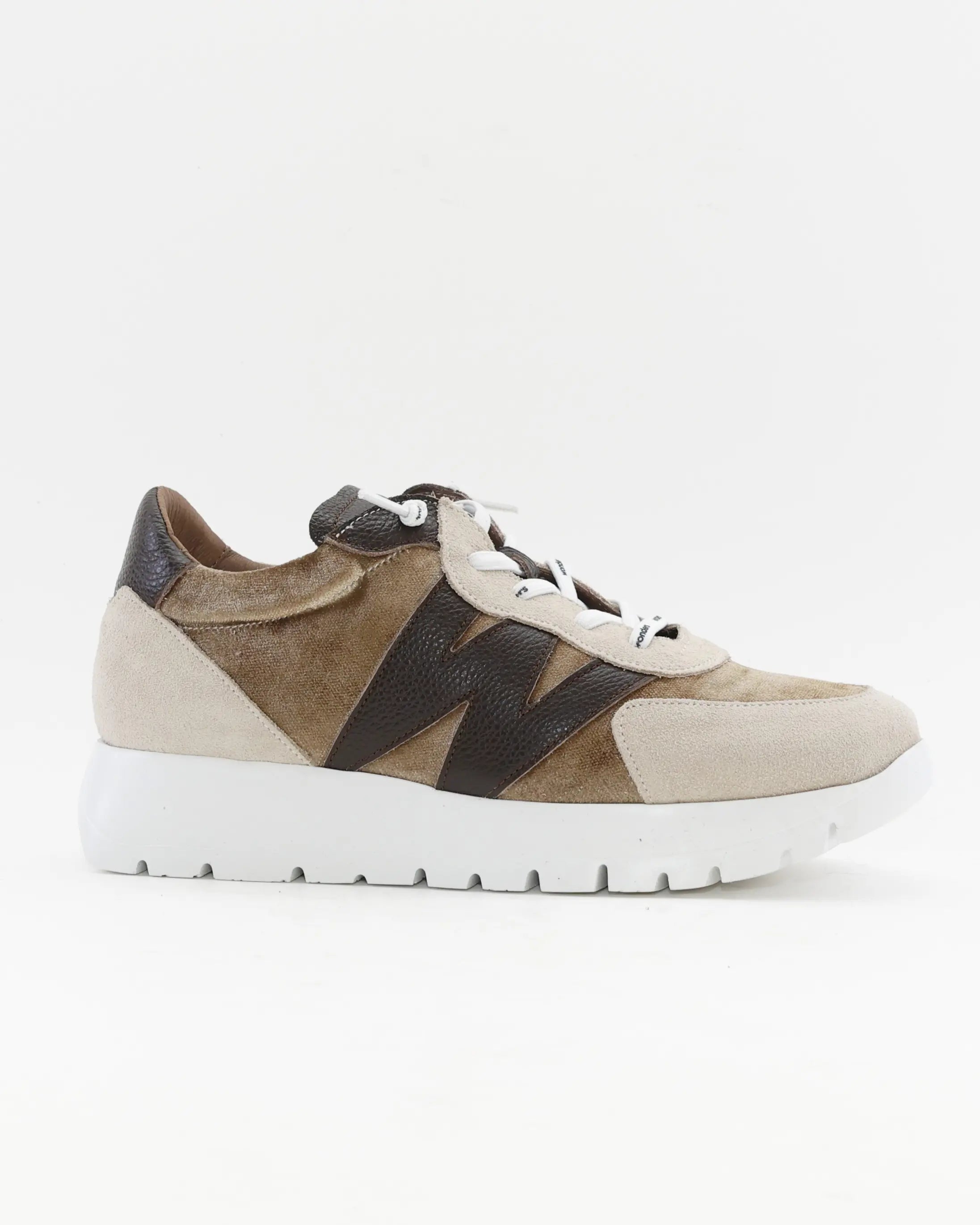 ZAPATO DE CORTE DEPORTIVO WONDERS A-24111 CONBINADO TAUPE MARRON