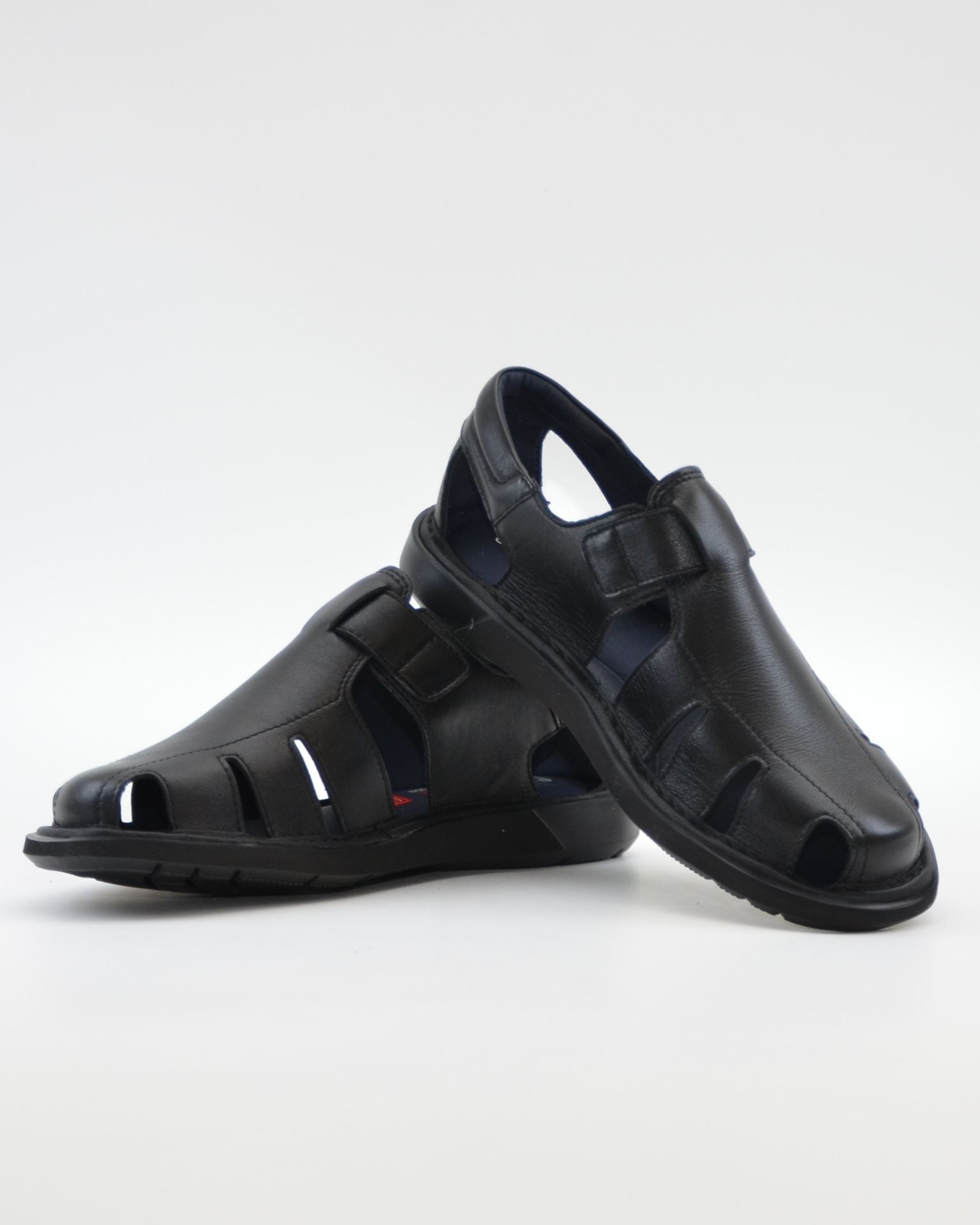SANDALIA HOMBRE VELCRO COLOR NEGRO SUELA EXTRALIGHT CALLAGHAN 92311