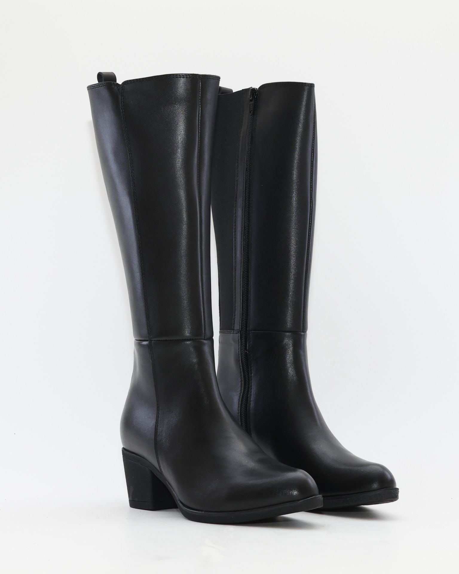 BOTA ALTA MUJER TACON MEDIO COLOR NEGRO CREMALLERA Y ELASTICO TREINTAS L-1504