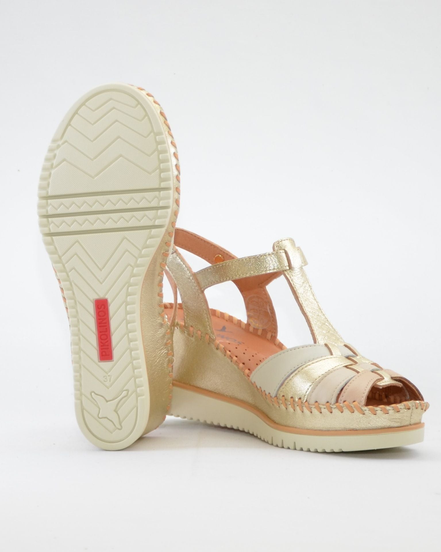 SANDALA DE CUÑA MUJER COLOR PLATINO TIRAS EN BEIGE NUDE PIKOLINOS W3Z-1836CLC1