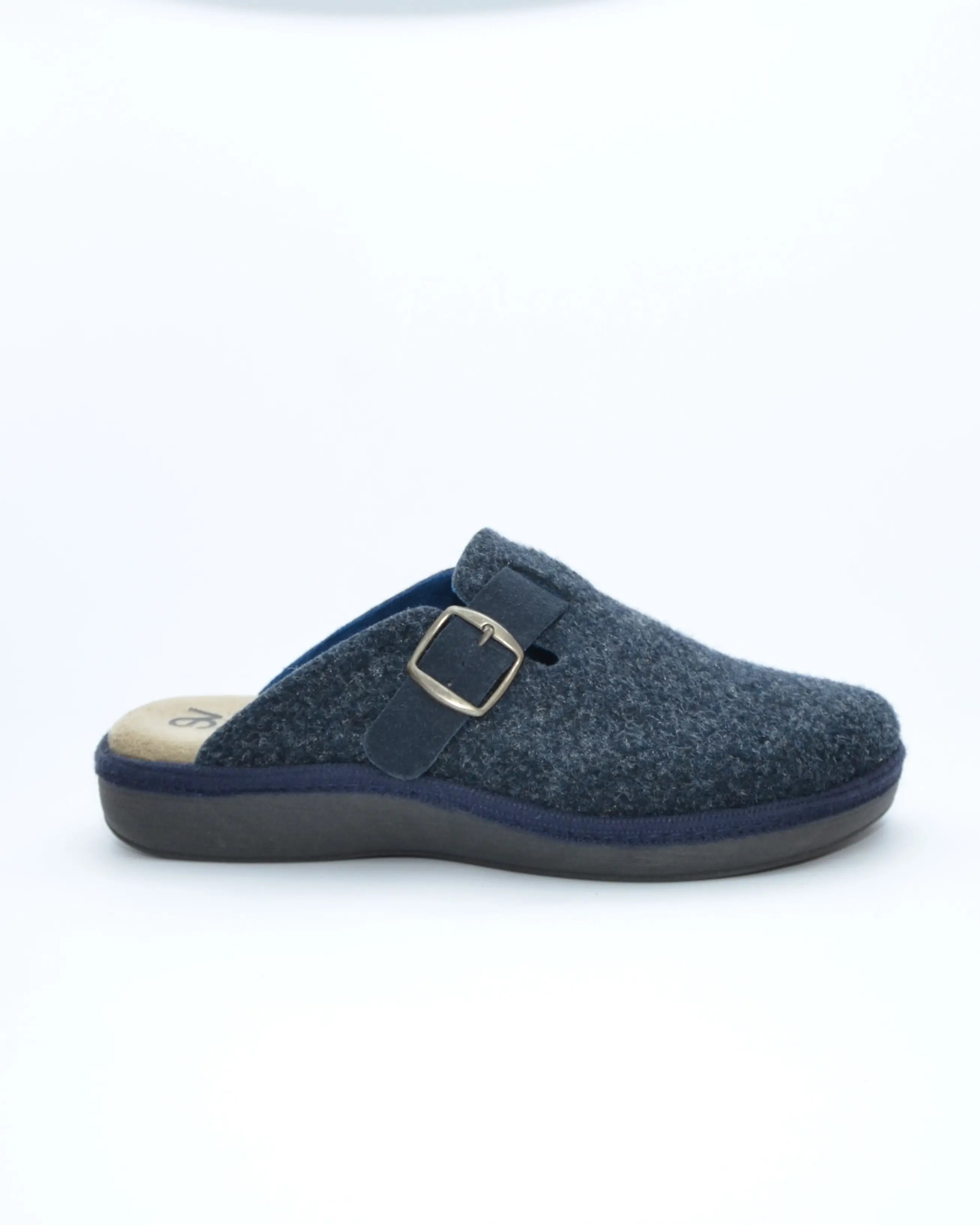 ZAPATILLAS DE CASA HOMBRE CON HEBILLA
