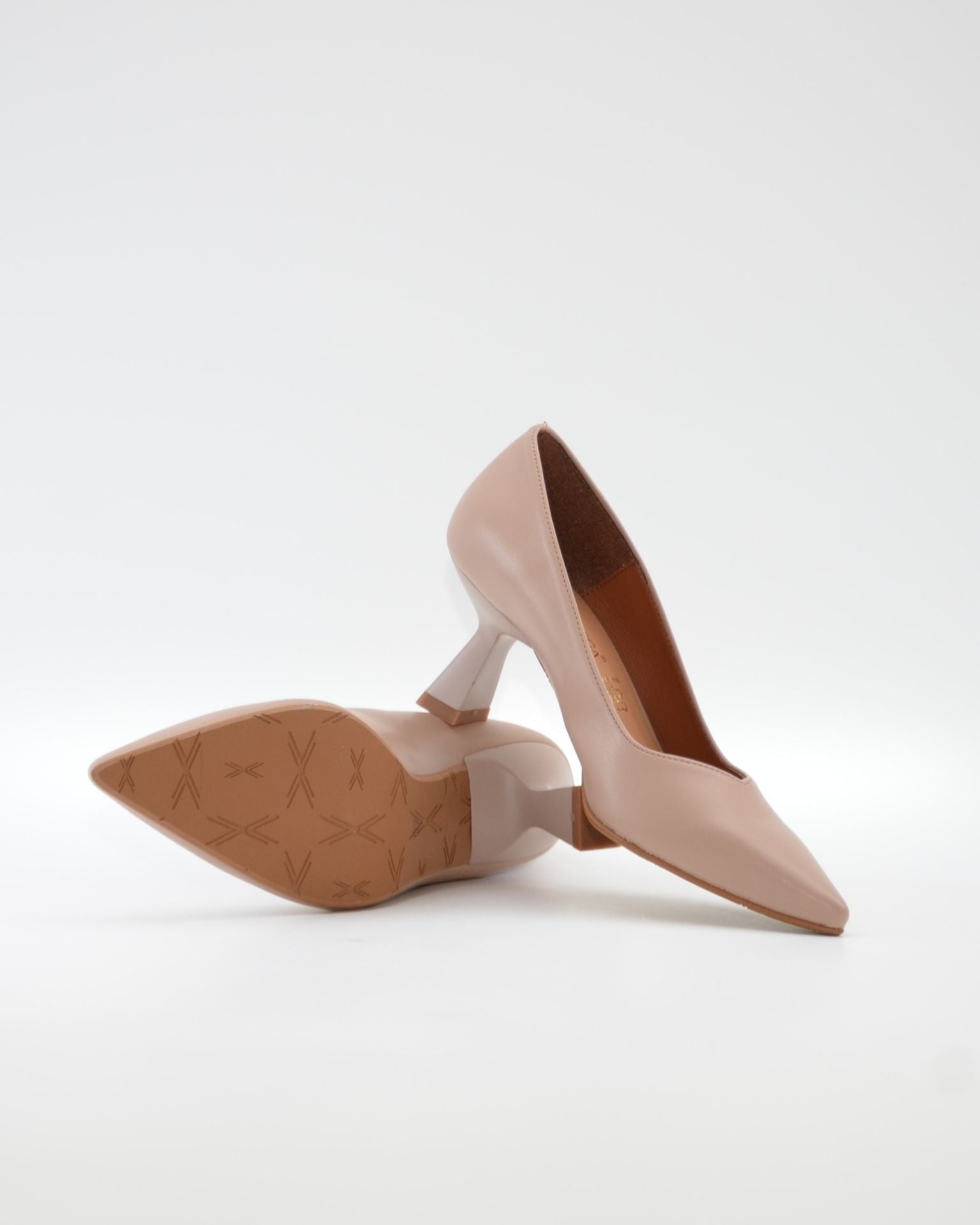 ZAPATO SALON STILETTO COLOR NUDE DANIELA VEGA 2333BD