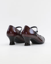 ZAPATO SALON MUJER CON PULSERA CHAROL BURDEOS Y NEGRO PITILLOS 11683