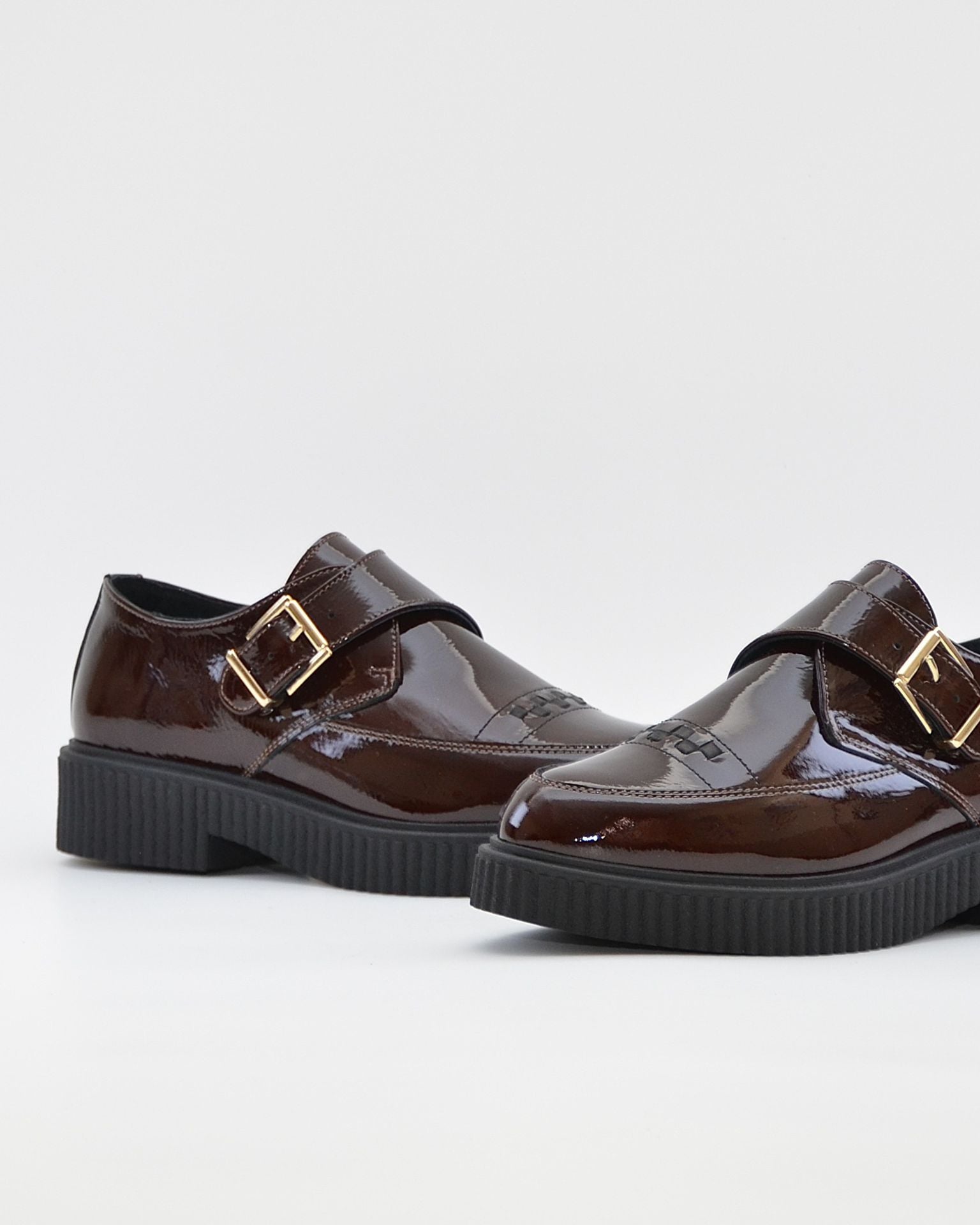 ZAPATO MUJER HEBILLA CHAROL MARRON CHOCOLATE LACOMBA GAURA CHOC