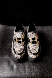 MOCASIN MUJER ANIMAL PRINT ADORNO BRILLO LACOMBA COSMOS