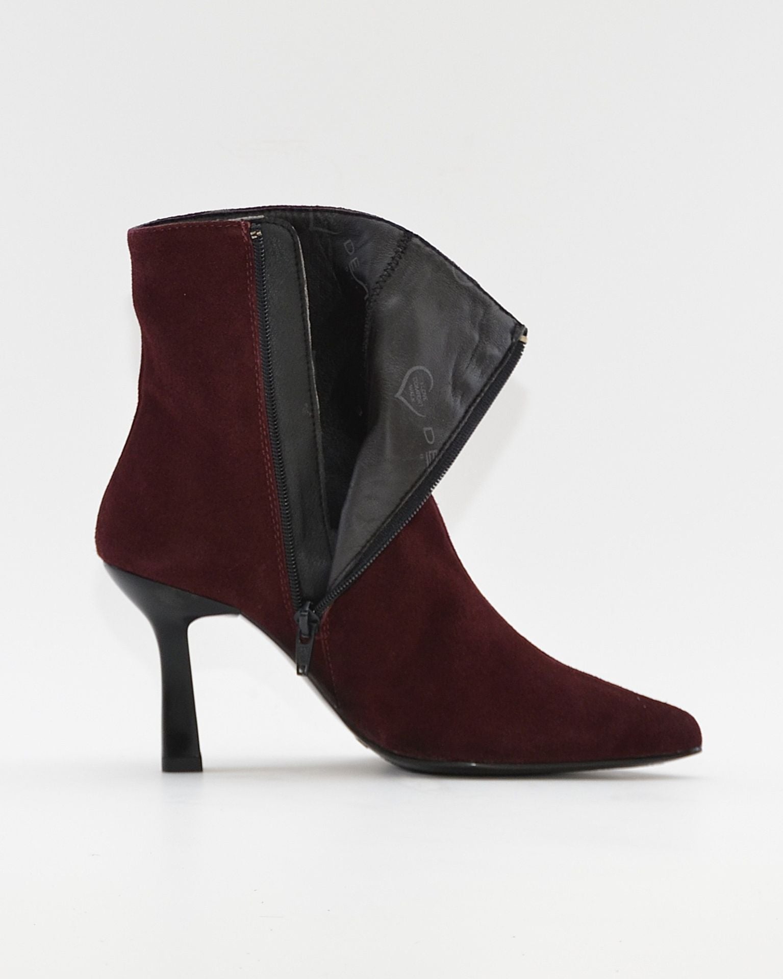 BOTIN DE MUJER TACON FINO COLOR SERRAJE BURDEOS DESIREE SHEILA