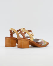 SANDALIA MUJER TACON MEDIO PLANTA DE GEL COLOR DORADO ACUARELA JORDANA 2290