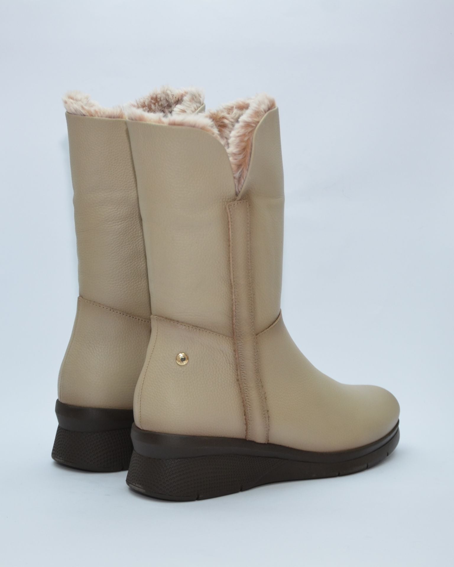 BOTA MUJER CUÑA COLOR TOPO