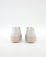 ZAPATO DE CORTE DEPORTIVO MUJER CON CUÑA Y CORDON ELASTICO TREINTAS L4569 PLATA