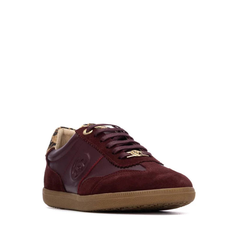 Zapatilla de mujer Burdeos plano Carmela 16264002