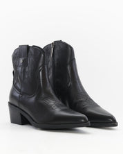 BOTIN MUJER COWBOY PIEL COLOR NEGRO CON BORDADO CARMELA 164391