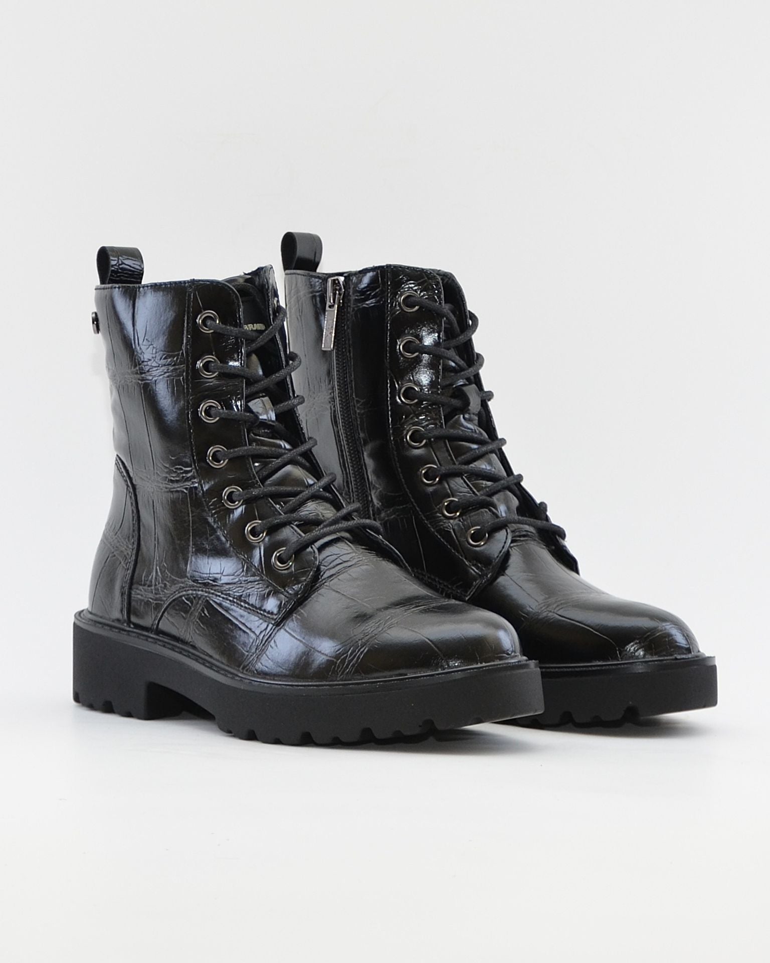 BOTA TIPO MILITAR CON PLATAFORMA XTI 146248 COCO NEGRO