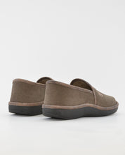 ZAPATILLAS DE CASA CERRADA HOMBRE SALVI 08D-244 TRIANA TOSTADO TRIDENTE