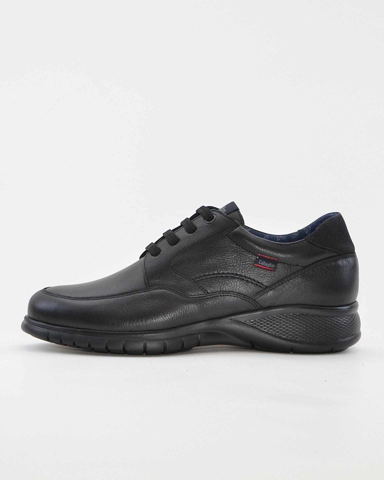 ZAPATO HOMBRE CORDON COLOR NEGRO CALLAGHAN 12700 SUELA EXTRALIGHT