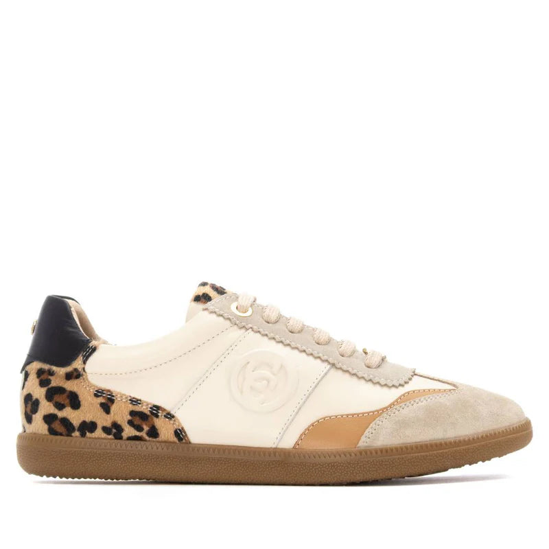 Zapatilla de mujer Blanco plano Carmela 16264001