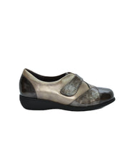 ZAPATO MUJER ANCHO ESPECIAL PLANTILLA EXTRAIBLE CHAROL GRIS