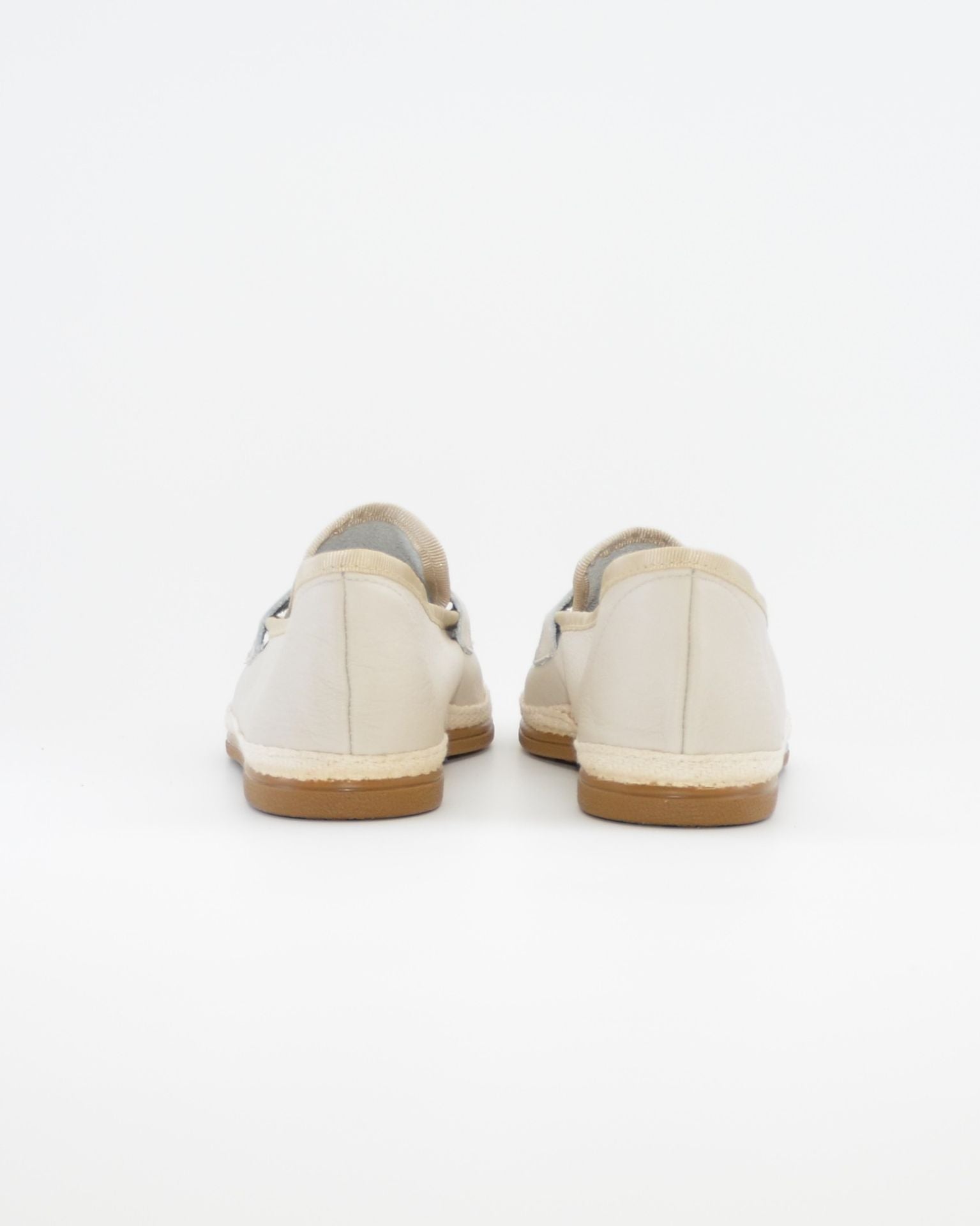 MOCASINES EN PIEL COLOR HIELO MACARENA RANIA 85