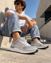 SNEAKERS NEW BALANCE M880 6HE ZAPATILLA DEPORTIVA HOMBRE COLOR GRIS FRESH FOAM