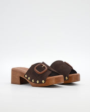 ZUECO PALA SERRAJE MARRON ADORNO HEBILLA KAOLA 1780