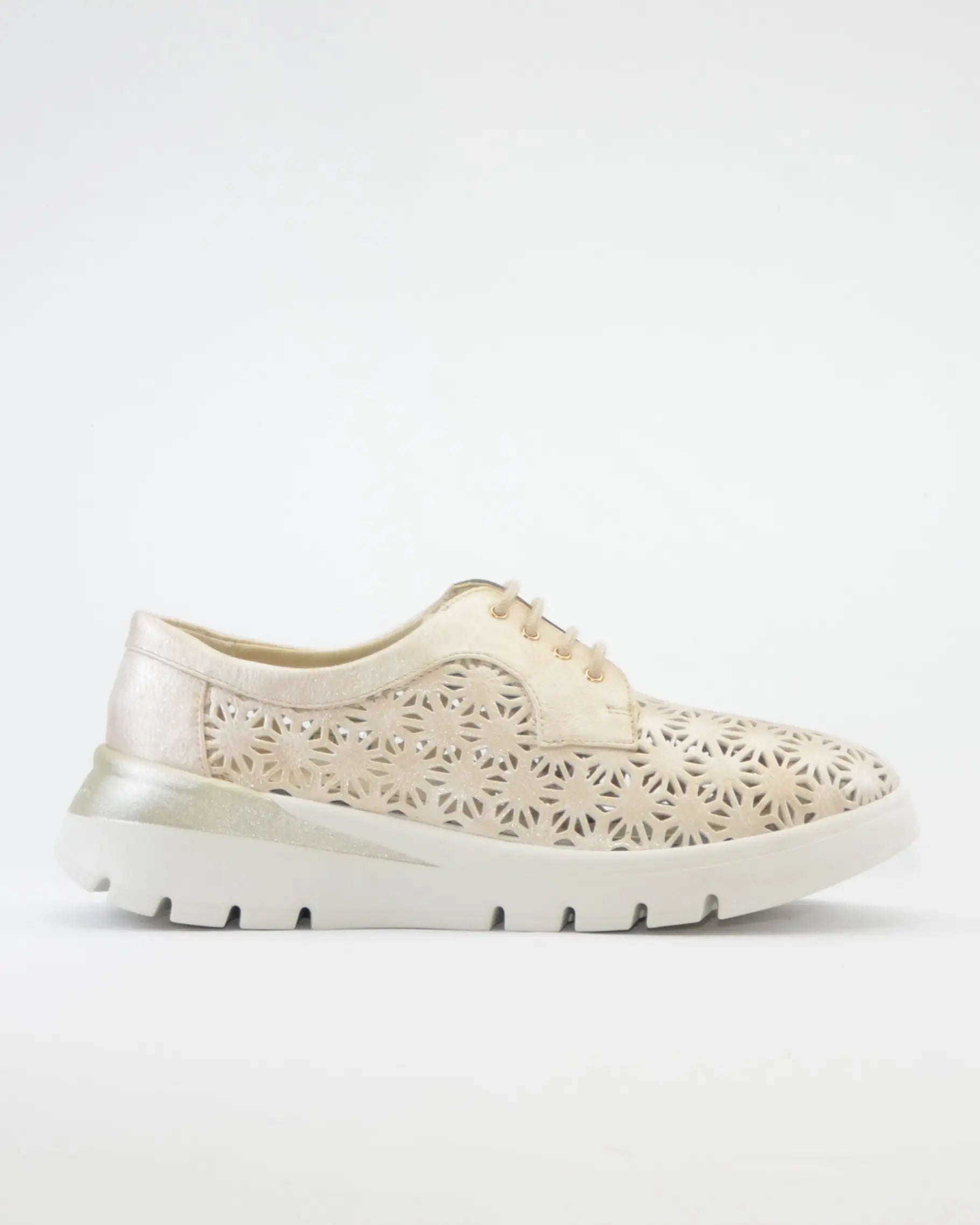 ZAPATO CASUAL MUJER CON CORDONES PITILLOS 11091 DORADO PLANTILLA EXTRAÍBLE