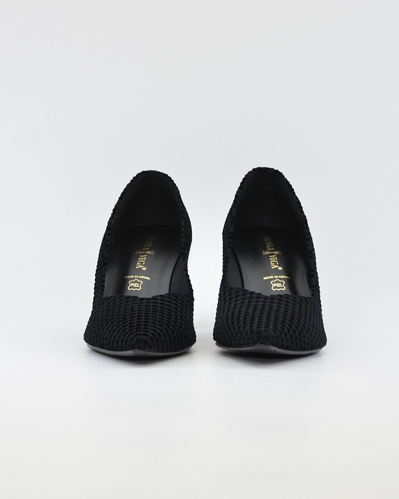 ZAPATO SALON MUJER ESTILETO COLOR NEGRO DANIELA VEGA 2333S MOIRA