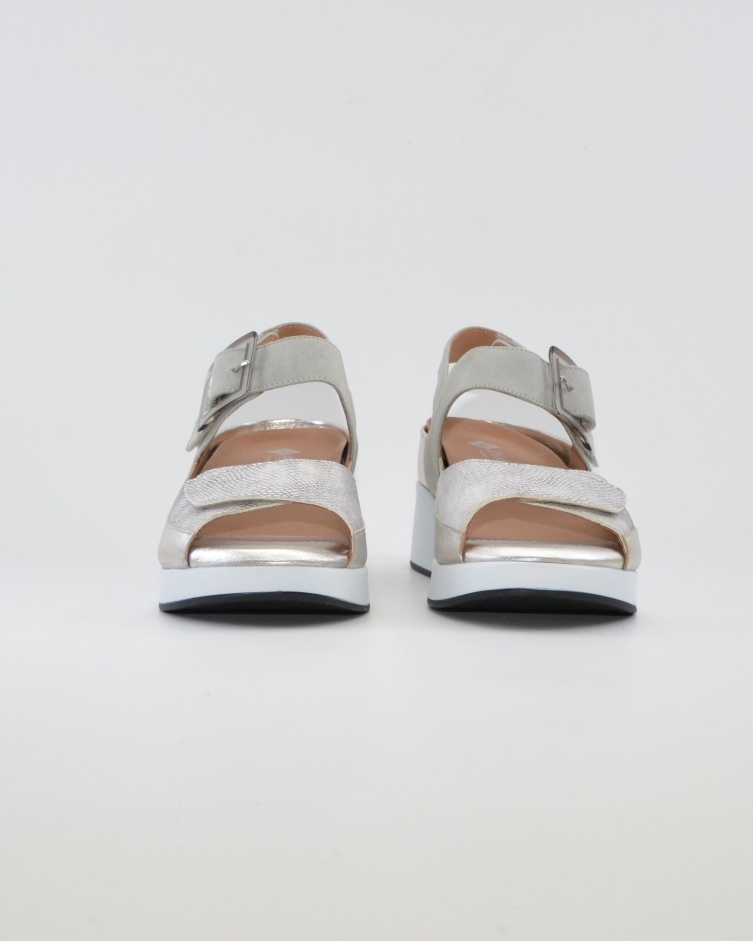 SANDALIA CUÑA PLANTILLA EXTRAIBLE MUJER TRES VELCROS ANCHO ESPECIAL COLOR VERDE Y PLATA PIE SANTO 260382 CAVA