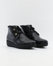 BOTINES DE MUJER CON CUÑA Y CIERRE DE ELASTICOS COLOR NEGRO GIORDA 27660
